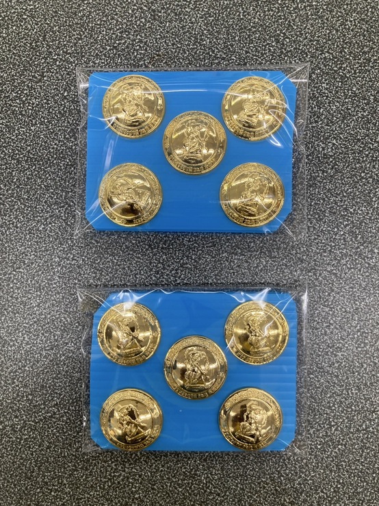 กระดุมเครื่องแบบ (ปกติขาว)